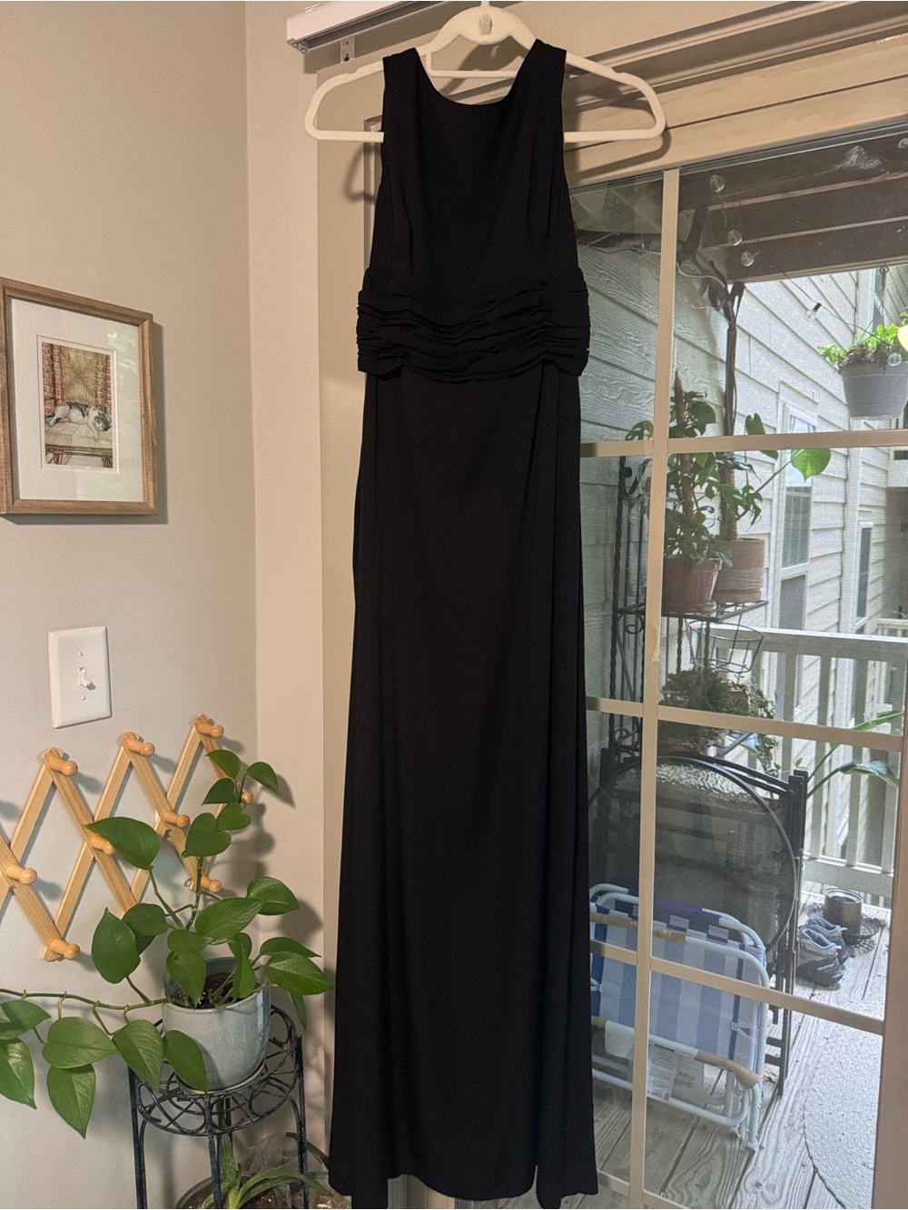 Leon Max Black Sleeveless Silk Evening Gown